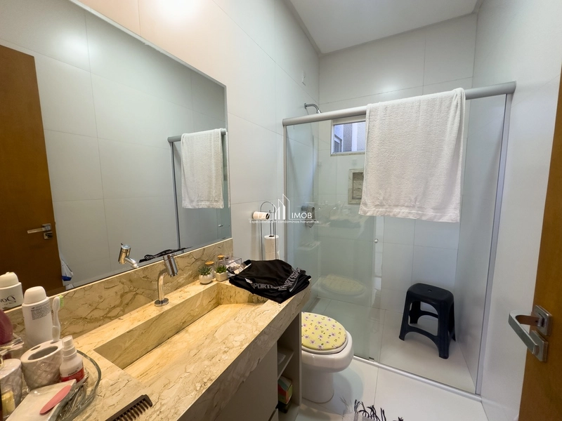 Casa térrea de esquina, semimobiliada, com 3 suítes.: 26ª foto da galeria de imagens do imóvel