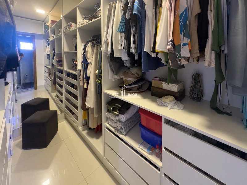 Casa térrea de esquina, semimobiliada, com 3 suítes.: 28ª foto da galeria de imagens do imóvel
