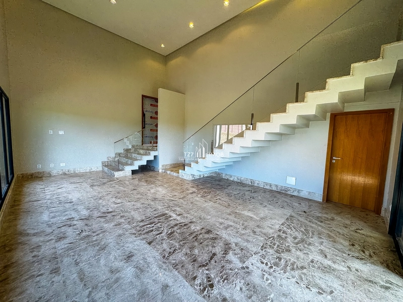 Sobrado no Jardins Nápoles com 3 suítes plenas, amplo quintal.: 4ª foto da galeria de imagens do imóvel