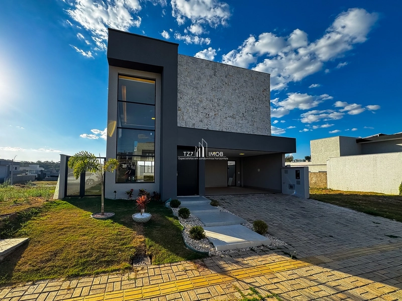 Sobrado com 4 quartos, sendo 3 suítes plenas, incluindo uma master.: 2ª foto da galeria de imagens do imóvel