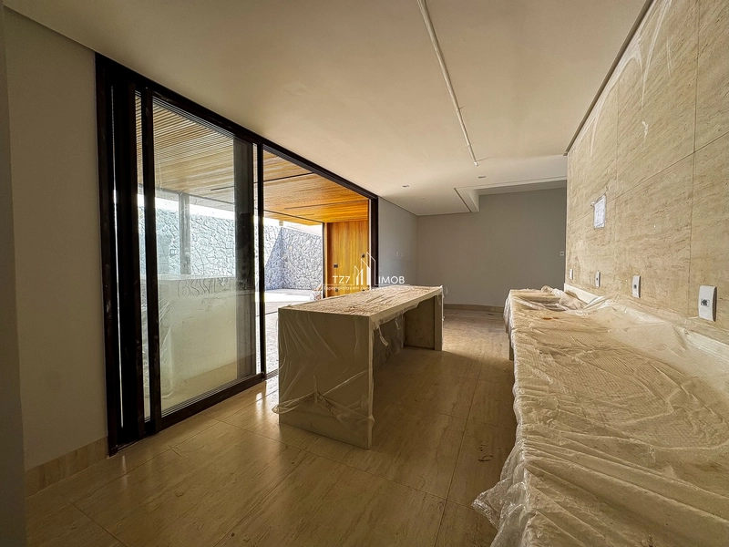 Triplex com 4 suítes plenas, incluindo uma master com closet.: 9ª foto da galeria de imagens do imóvel