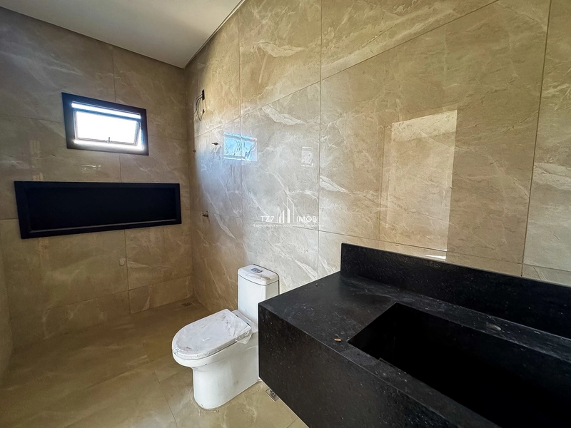 Triplex com 4 suítes plenas, incluindo uma master com closet.: 5ª foto da galeria de imagens do imóvel