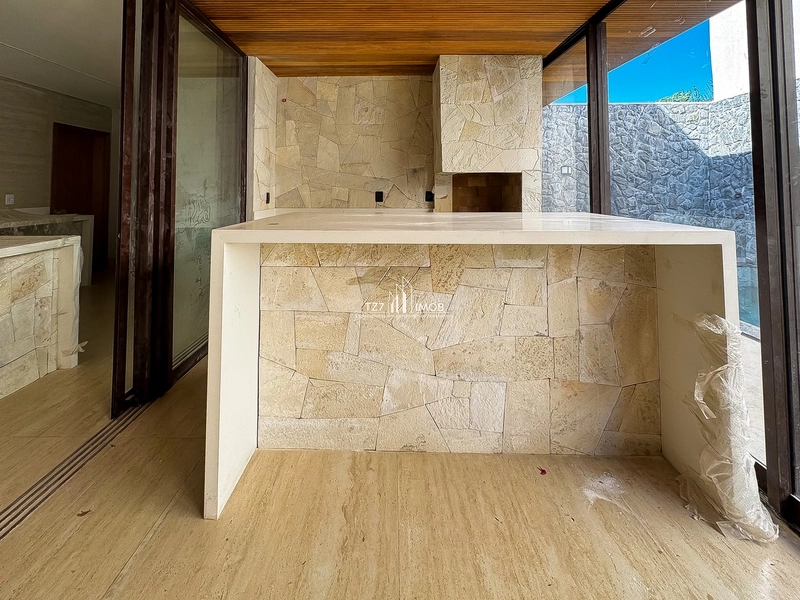 Triplex com 4 suítes plenas, incluindo uma master com closet.: 13ª foto da galeria de imagens do imóvel
