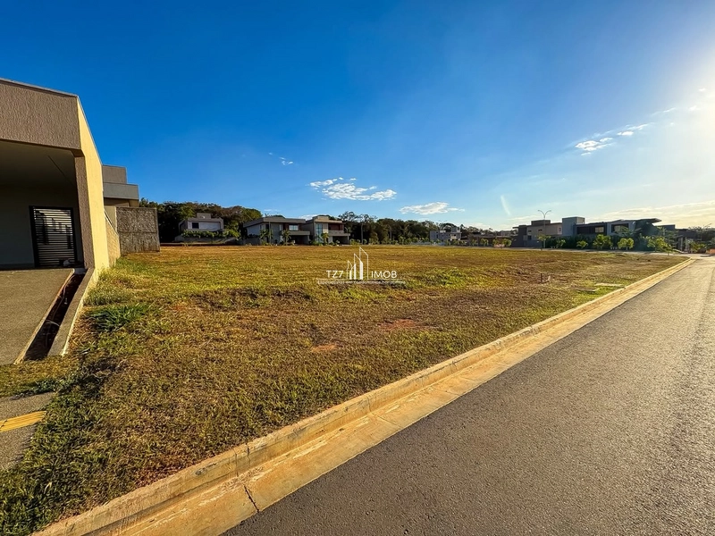 Ágio Jardins França, lote plano com 405,00 m², Muito bem localizado!: 2ª foto da galeria de imagens do imóvel
