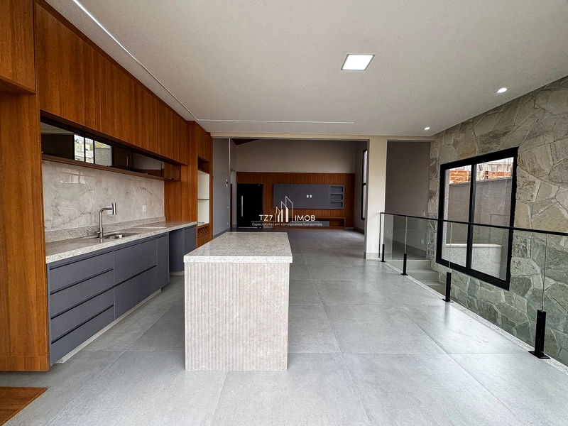 Casa térrea com 4 quartos, sendo 3 suítes completa em armários na sala: 12ª foto da galeria de imagens do imóvel