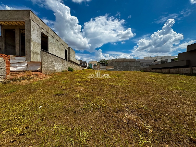Oportunidade, condomínio Jardim Veneza - Lote com 360,00m² -: 2ª foto da galeria de imagens do imóvel