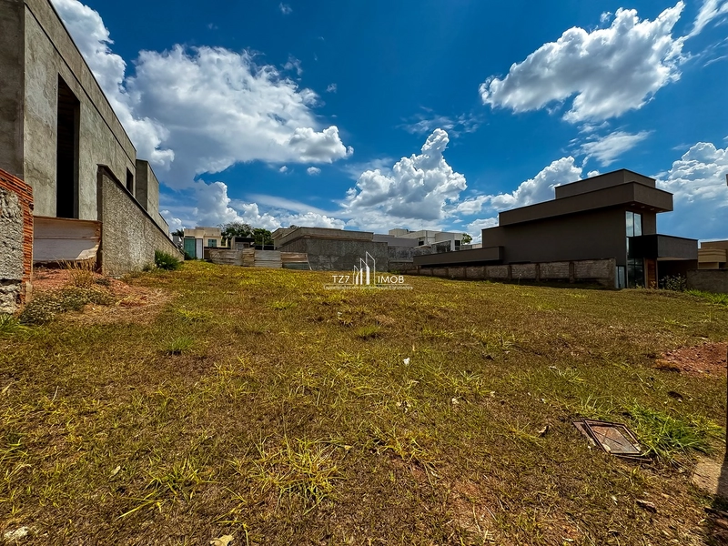 Oportunidade, condomínio Jardim Veneza - Lote com 360,00m² -