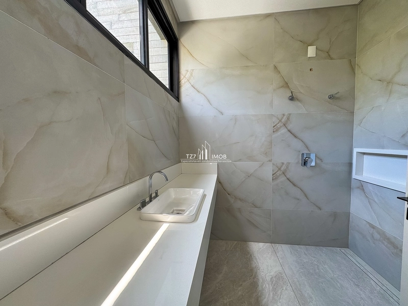 Casa de Alto Padrão com 4 suítes plenas, incluindo uma master .: 29ª foto da galeria de imagens do imóvel
