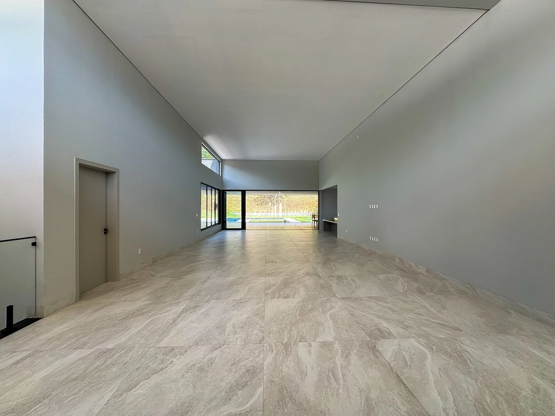Casa de Alto Padrão com 4 suítes plenas, incluindo uma master .: 8ª foto da galeria de imagens do imóvel