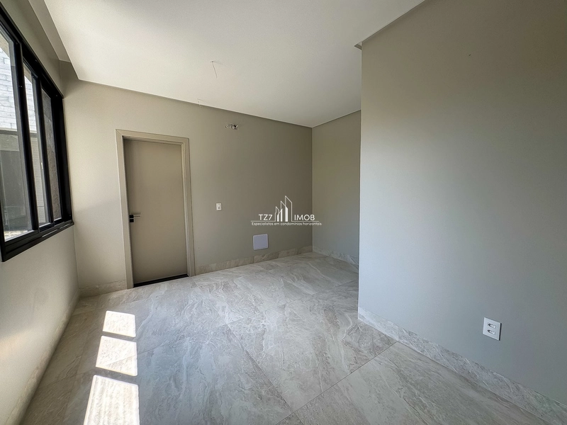 Casa de Alto Padrão com 4 suítes plenas, incluindo uma master .: 30ª foto da galeria de imagens do imóvel