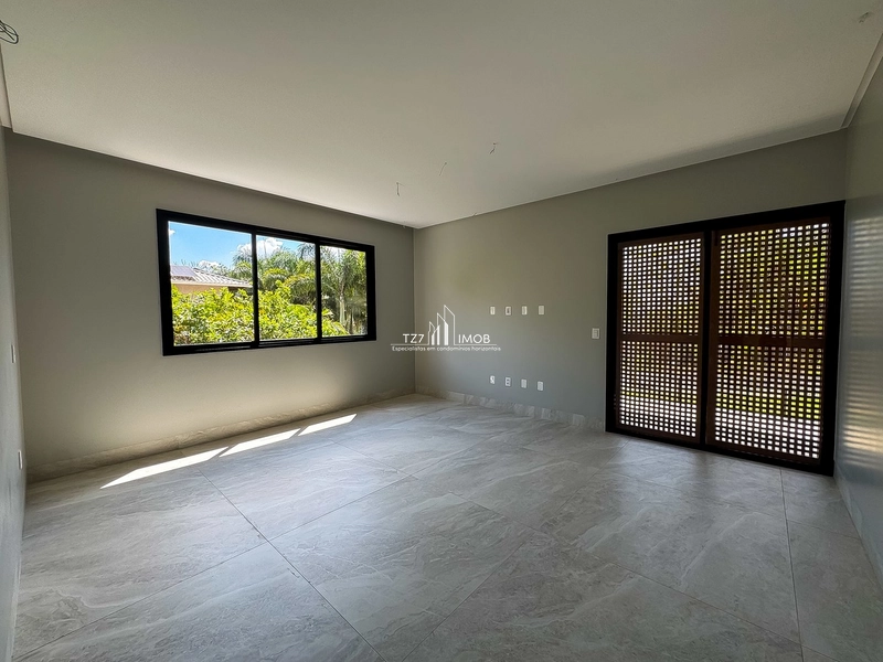 Casa de Alto Padrão com 4 suítes plenas, incluindo uma master .: 34ª foto da galeria de imagens do imóvel