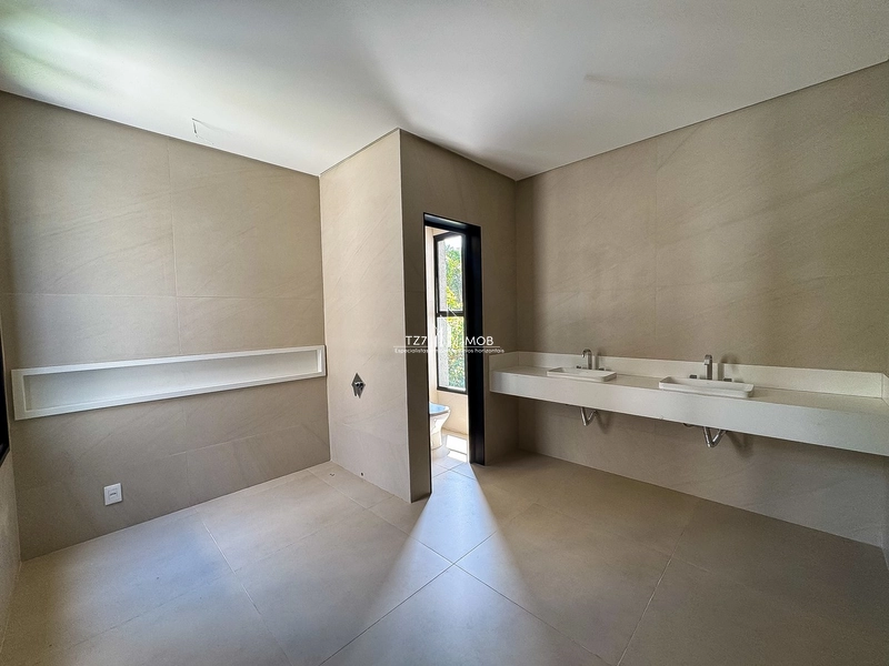 Casa de Alto Padrão com 4 suítes plenas, incluindo uma master .: 37ª foto da galeria de imagens do imóvel