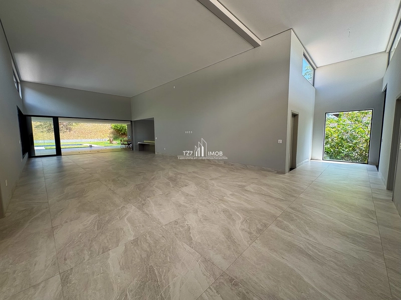 Casa de Alto Padrão com 4 suítes plenas, incluindo uma master .: 9ª foto da galeria de imagens do imóvel