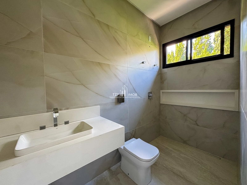 Casa de Alto Padrão com 4 suítes plenas, incluindo uma master .: 31ª foto da galeria de imagens do imóvel