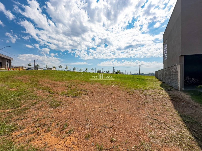 Lote Jardins Versalhes com 367,52 m² - Quitado R$ 320.000,00: 2ª foto da galeria de imagens do imóvel