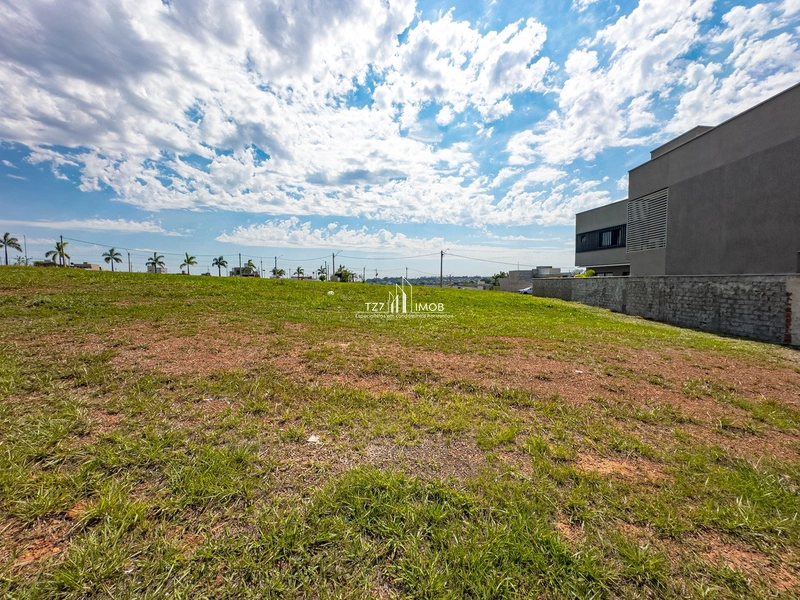 Lote Jardins Versalhes com 367,52 m² - Quitado R$ 320.000,00: 4ª foto da galeria de imagens do imóvel