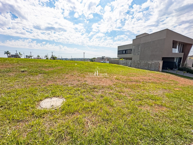 Lote Jardins Versalhes com 367,52 m² - Quitado R$ 320.000,00: 3ª foto da galeria de imagens do imóvel