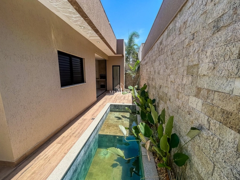 Casa Térrea com 4 Suítes no Jardins Capri – Alto padrão de acabamento.: 11ª foto da galeria de imagens do imóvel
