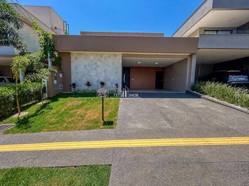 Casa Térrea com 4 Suítes no Jardins Capri – Alto padrão de acabamento.