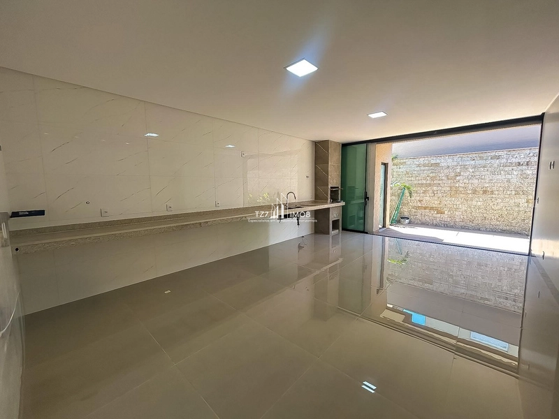 Casa Térrea com 4 Suítes no Jardins Capri – Alto padrão de acabamento.: 5ª foto da galeria de imagens do imóvel