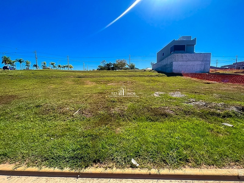 Lote Jardins Capri com 256 m² - Quitado e Registrado R$ 245.000,00: 1ª foto da galeria de imagens do imóvel