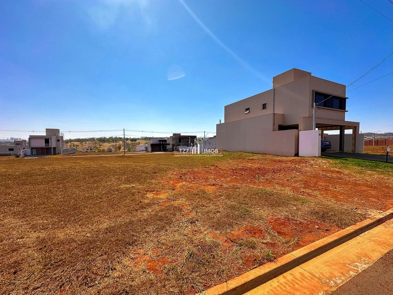 Lote Jardins Parma, Lote com 251,36 m² - Entrada R$ 15.081,60, pegamos: 3ª foto da galeria de imagens do imóvel