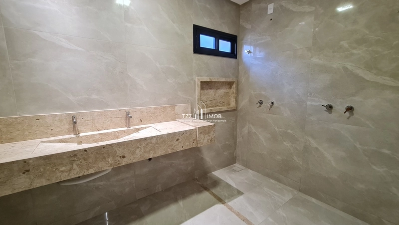 Casa contemporânea com 3 suítes plenas, sendo uma master com closet: 25ª foto da galeria de imagens do imóvel