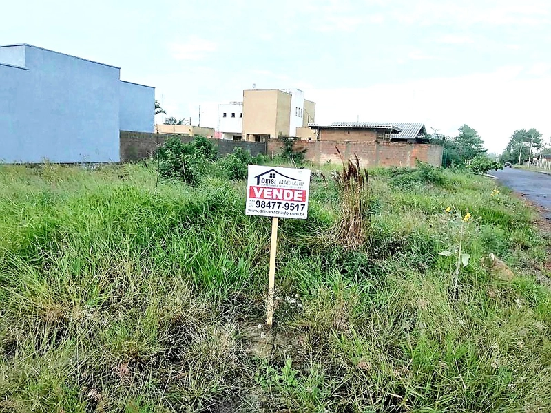 Ótimo terreno de esquina a venda na praia Capão Novo Village: 1ª foto da galeria de imagens do imóvel