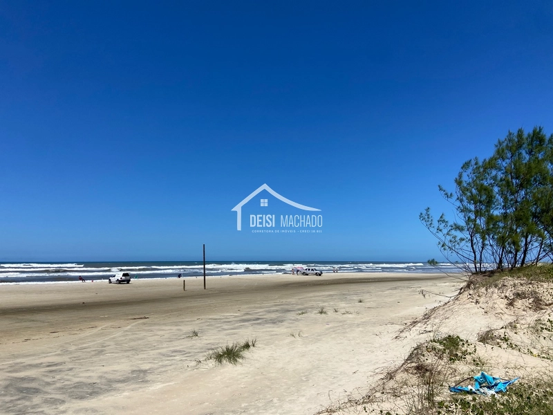 Terreno de esquina a venda na praia Capão Novo Village: 6ª foto da galeria de imagens do imóvel
