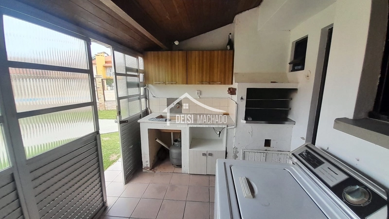 Estúdio em condomínio com piscina em Capão Novo: 8ª foto da galeria de imagens do imóvel