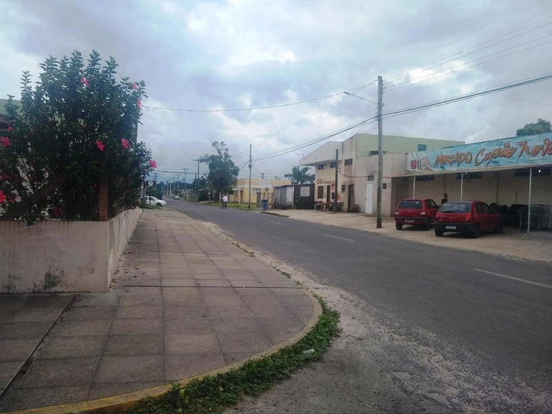 Casa Residencial + Lojas Comerciais: 5ª foto da galeria de imagens do imóvel