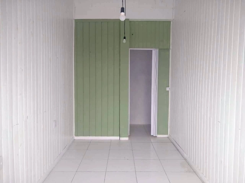 Casa Residencial + Lojas Comerciais: 25ª foto da galeria de imagens do imóvel