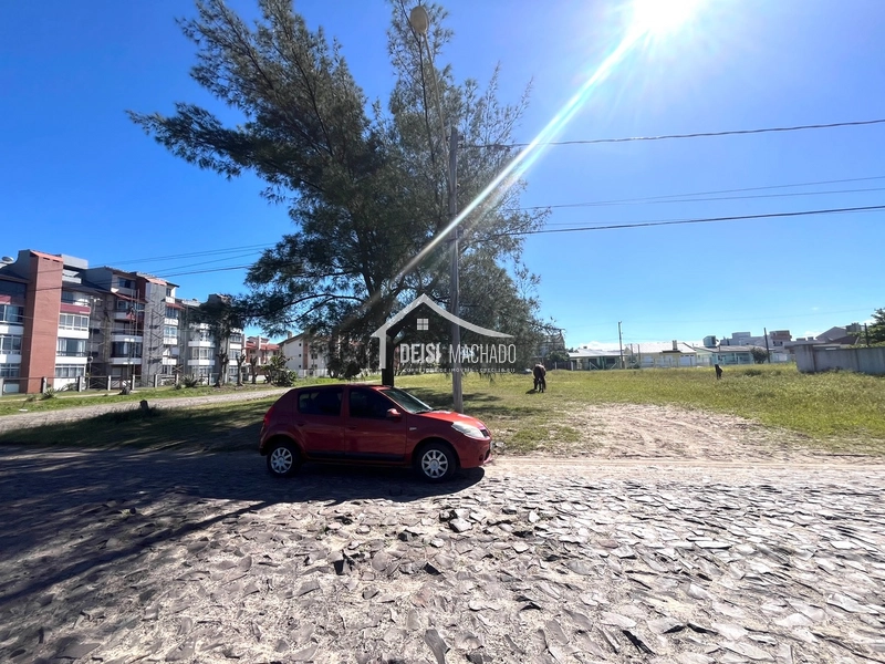 ÁREA  com 1.200m²  a beira-mar na PRAIA CAPÃO NOVO: 1ª foto da galeria de imagens do imóvel