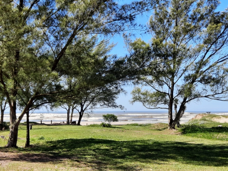 ÁREA com 1.200m² a beira-mar na PRAIA CAPÃO NOVO: 1ª foto da galeria de imagens do imóvel