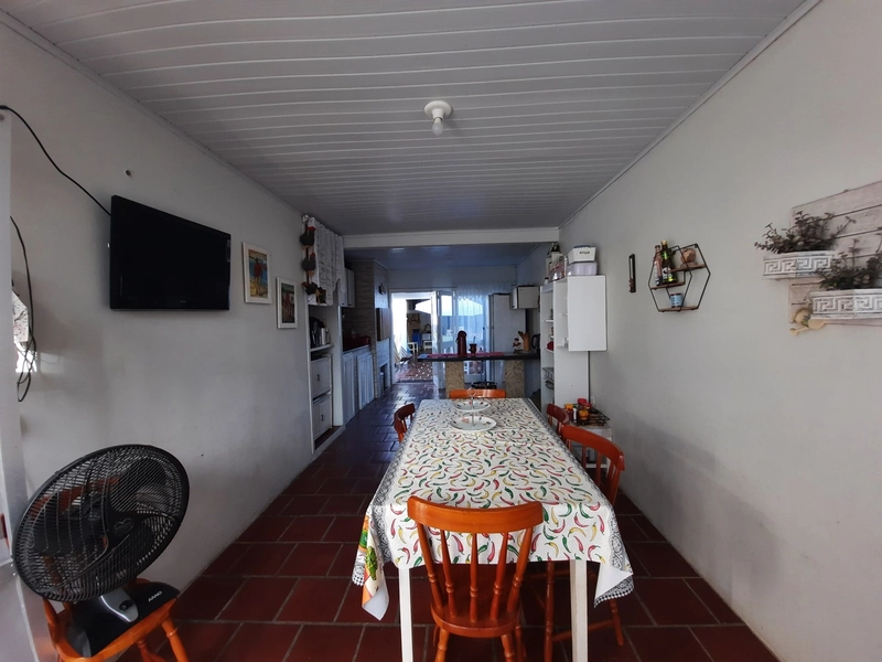 Casa no centro de CAPÃO NOVO: 16ª foto da galeria de imagens do imóvel