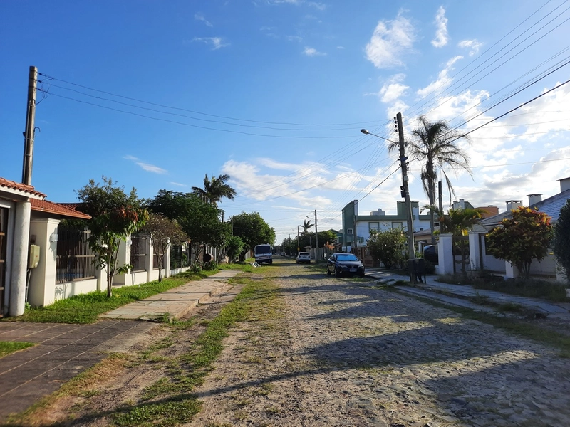 Casa no centro de CAPÃO NOVO: 23ª foto da galeria de imagens do imóvel