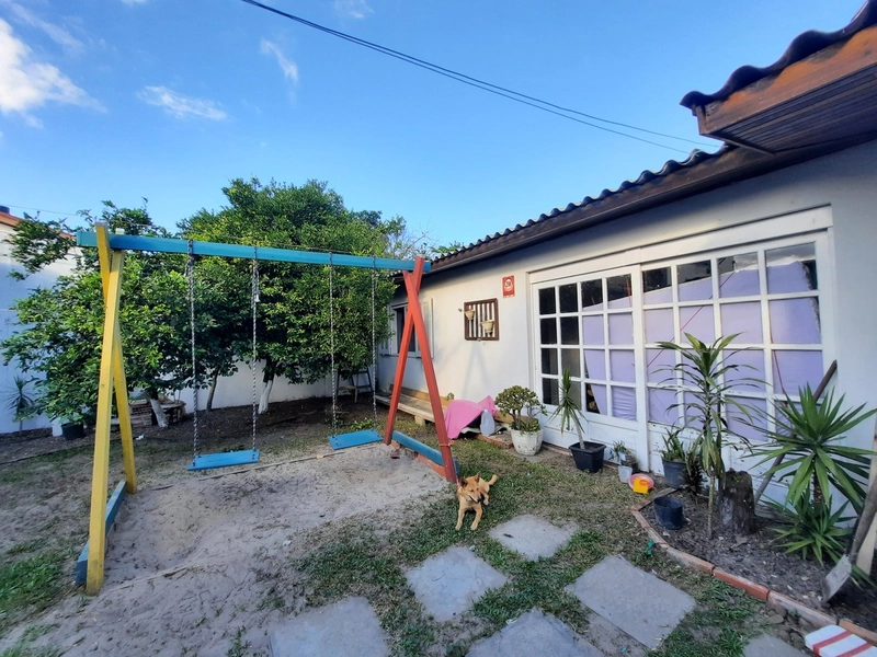 Casa no centro de CAPÃO NOVO: 18ª foto da galeria de imagens do imóvel