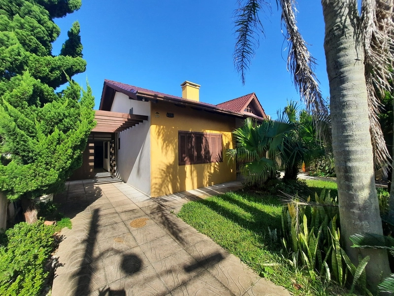 EXCLUSIVIDADE DEISI MACHADO: Casa a venda na praia Capão Novo: 2ª foto da galeria de imagens do imóvel