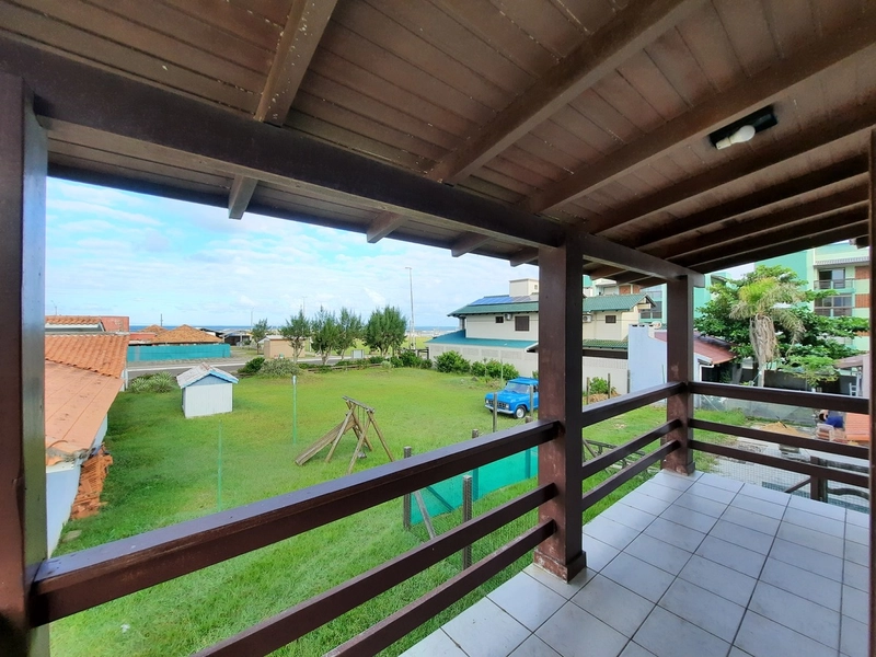 Casa a 1 quadra do mar na praia Capão Novo: 18ª foto da galeria de imagens do imóvel