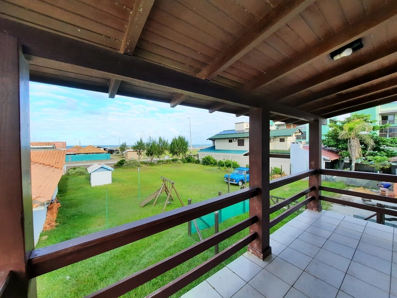 Casa a 1 quadra do mar na praia Capão Novo: 17ª foto da galeria de imagens do imóvel