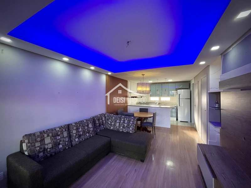 Sobrado em condomínio com piscina.: 7ª foto da galeria de imagens do imóvel