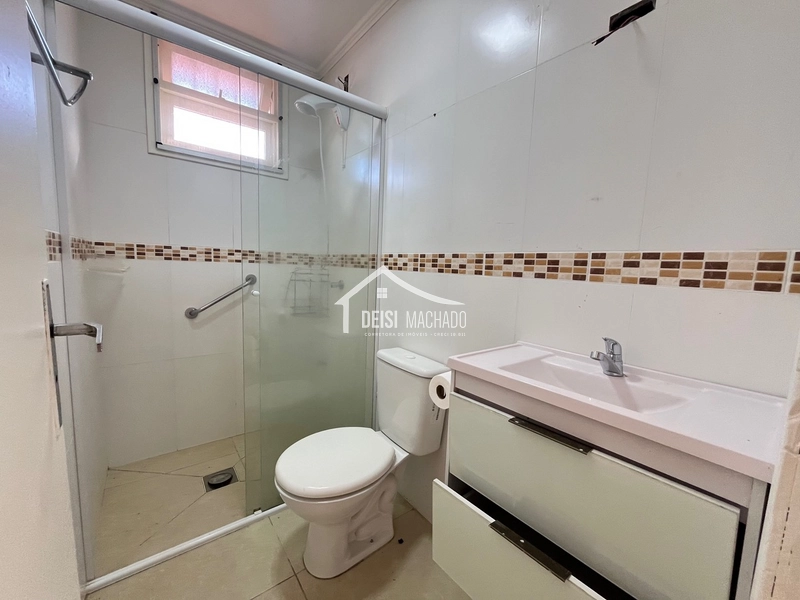 Sobrado em condomínio com piscina.: 23ª foto da galeria de imagens do imóvel