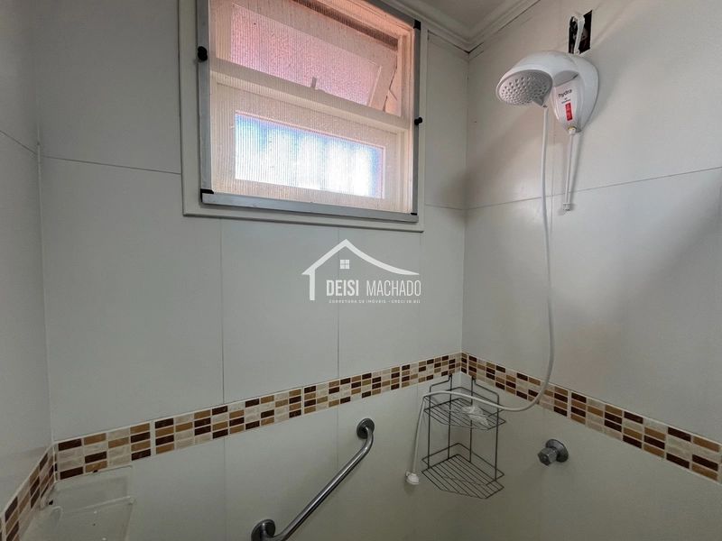 Sobrado em condomínio com piscina.: 24ª foto da galeria de imagens do imóvel