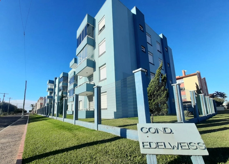 APARTAMENTO LINDO E ENSOLARADO PERTO DO MAR: 2ª foto da galeria de imagens do imóvel