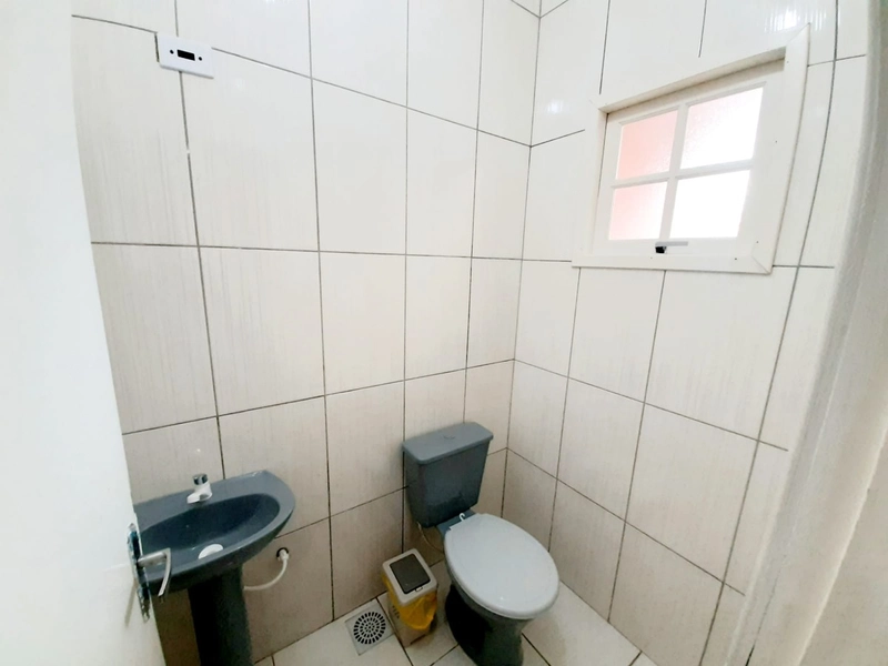 Sobrado à venda em Capão Novo – 2 dormitórios, churrasqueira e vaga: 17ª foto da galeria de imagens do imóvel