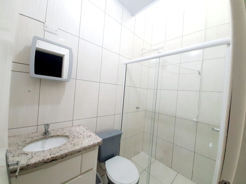 Sobrado à venda em Capão Novo – 2 dormitórios, churrasqueira e vaga: 13ª foto da galeria de imagens do imóvel