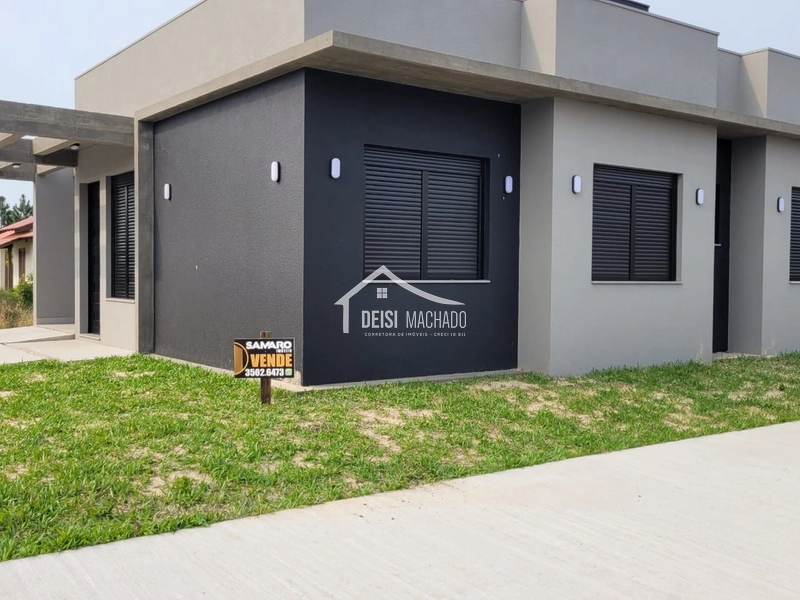 LINDA CASA EM CAPÃO NOVO VILLAGE: 2ª foto da galeria de imagens do imóvel