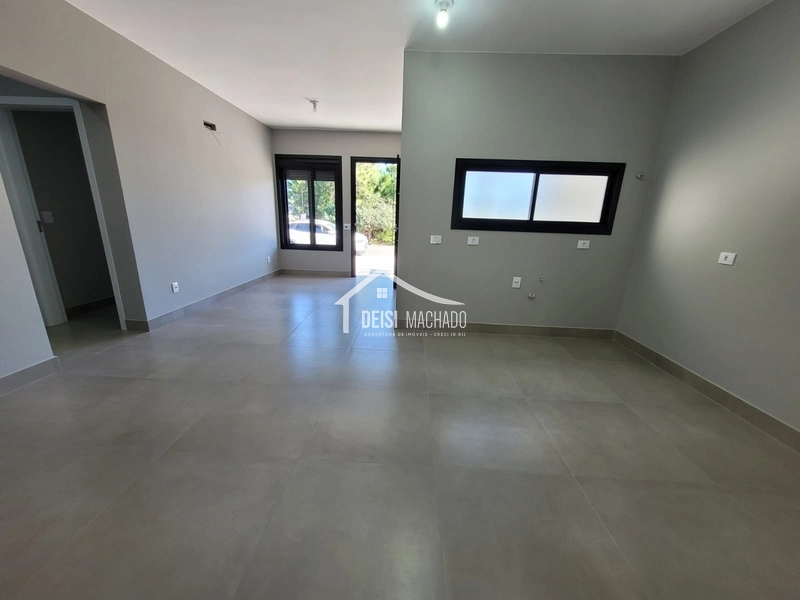 LINDA CASA EM CAPÃO NOVO VILLAGE: 4ª foto da galeria de imagens do imóvel