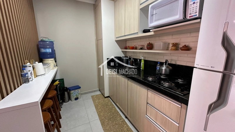 EXCELENTE APARTAMENTO TÉRREO DE 1DM A 50M DA BEIRA MAR: 4ª foto da galeria de imagens do imóvel