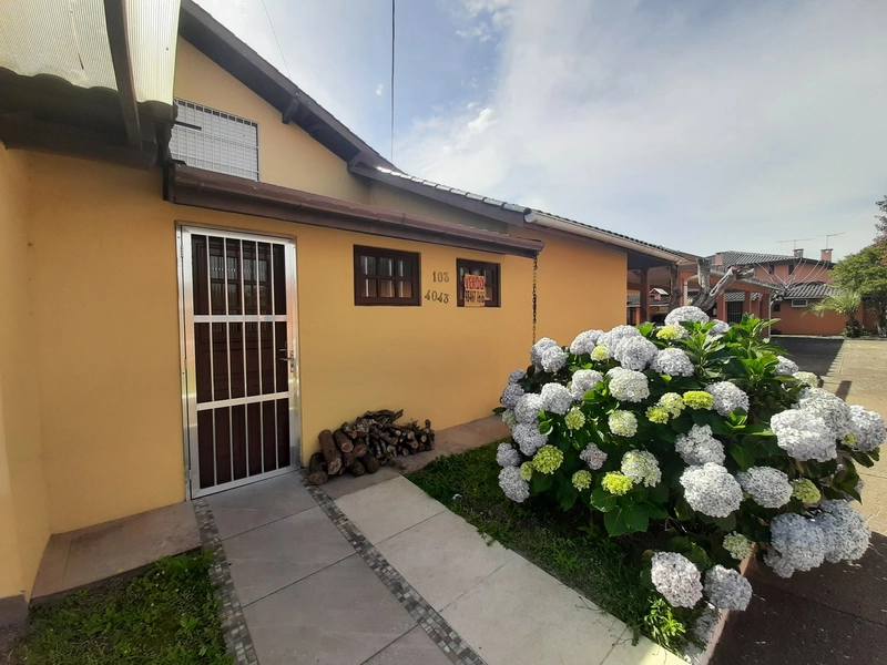 Excelente casa térrea e condomínio fechado na praia Capão Novo: 4ª foto da galeria de imagens do imóvel